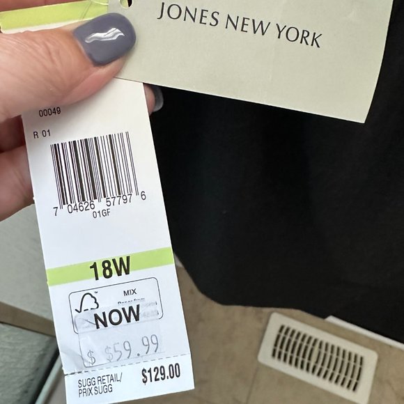 Jones New York - Never Worn Skirt (matching blazer available) - Picture 3 of 4